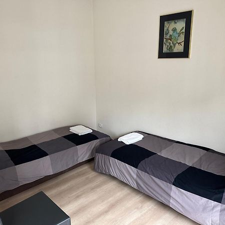 3 Bedroom Apartment In City Center With Balcony View บรัสเซลส์ ภายนอก รูปภาพ