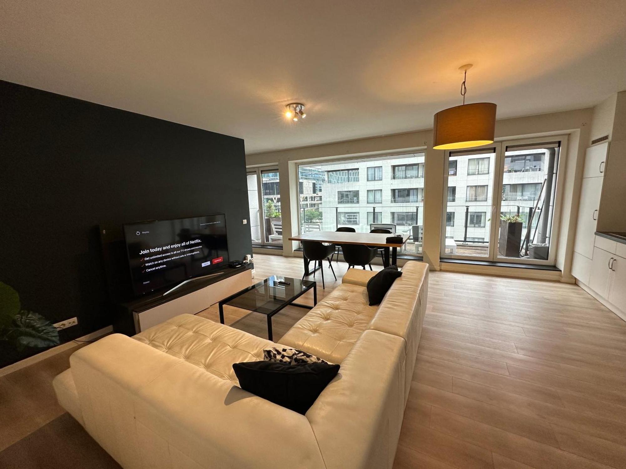 3 Bedroom Apartment In City Center With Balcony View บรัสเซลส์ ภายนอก รูปภาพ